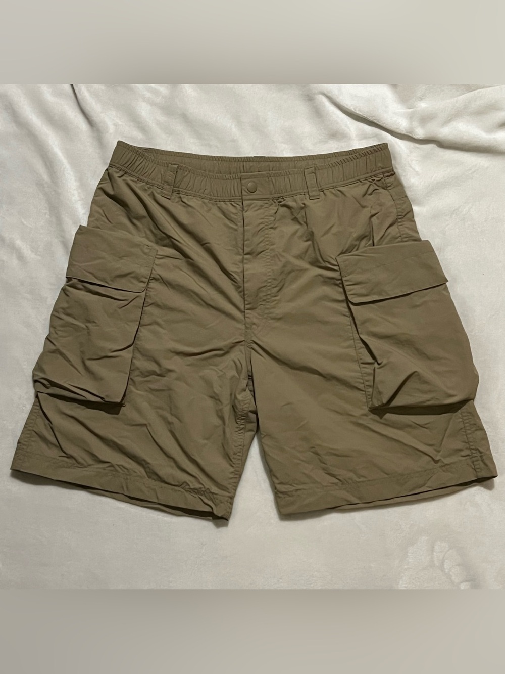 Uniqlo U Nylon Cargo Shorts Men’s Size L